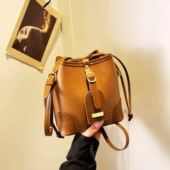 Scarlet Bucket Bag - Nurzaib